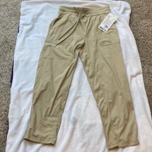 Lululemon "Beyond the Studio Crop" Pants  NWT Size 6 Light Tan Color